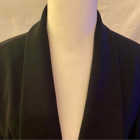 Kaspar Women’s Black Crepe Deconstructed Jacket Shaw Collar & Cuffed Sleeve 16 - Picture 2 of 6